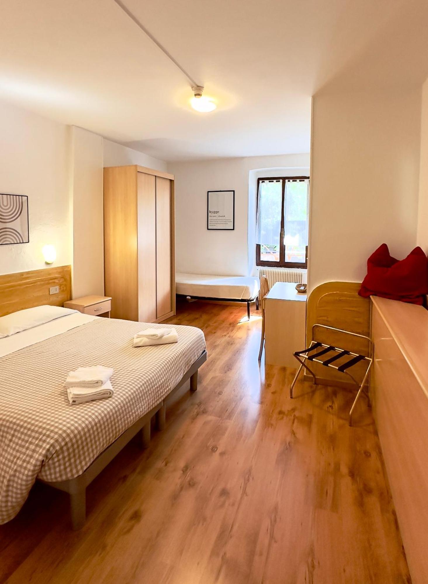 Basic Triple Room,1588124023:JPEG
